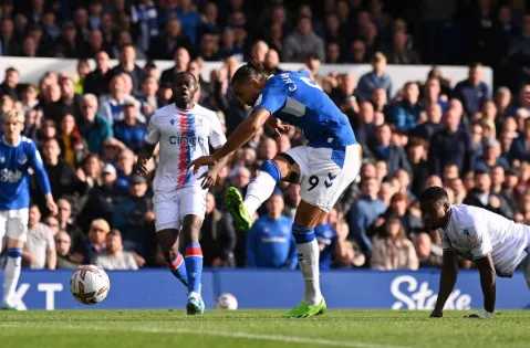 Everton và Crystal Palace đều có cơ hội tạo ra những pha bóng quyết định